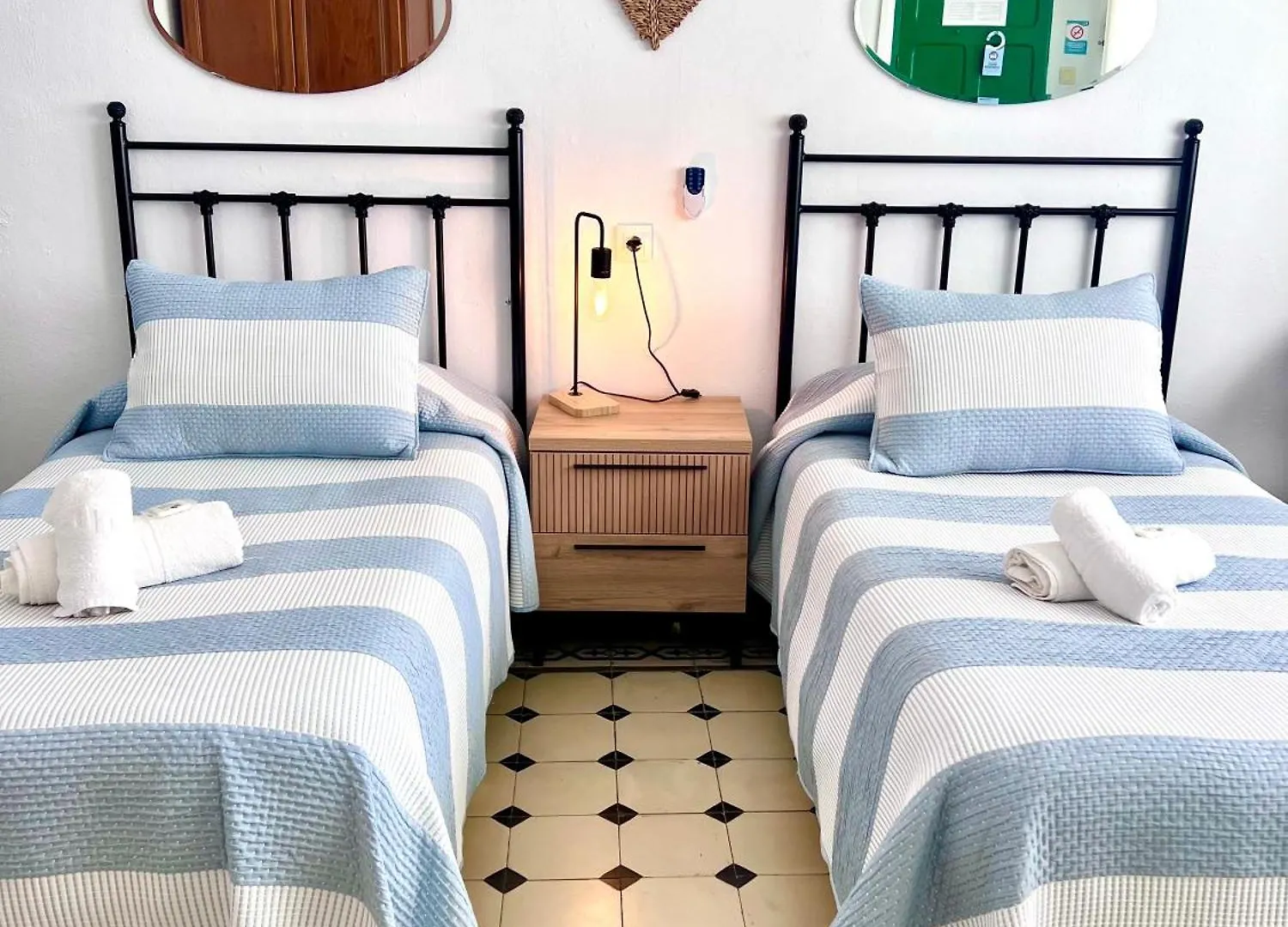 Hostal El Faro Chipiona 0*,